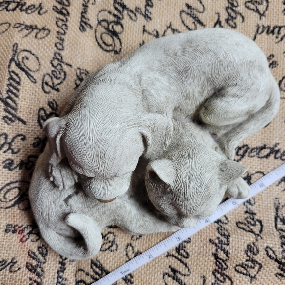 NWT adorable resin material dog and cat sculpture very cute decoration - Picture 4 of 6